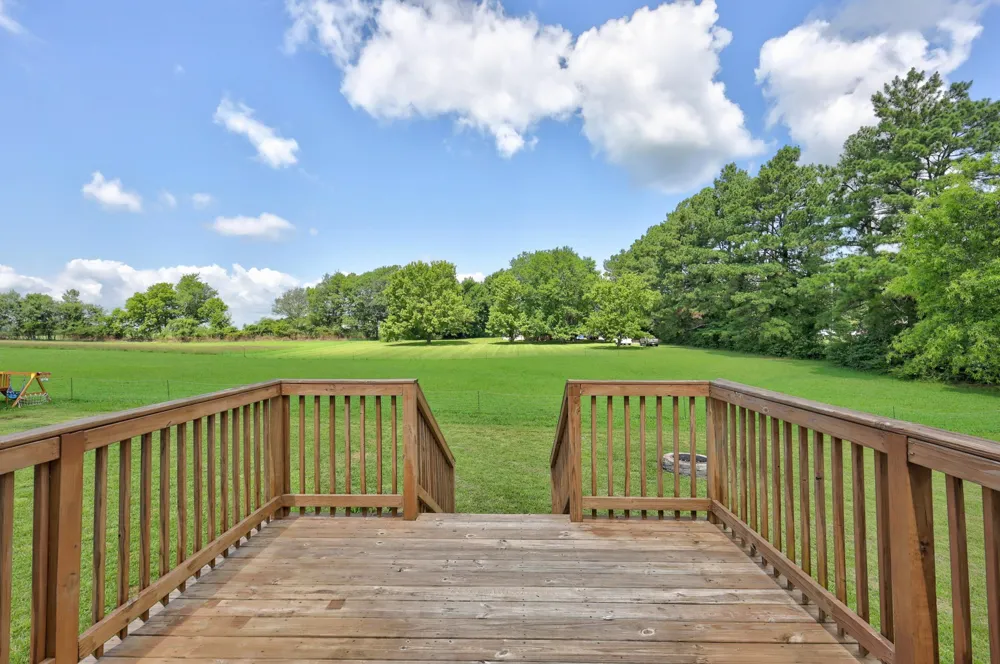 9970 Jim Cummings Hwy Bradyville, TN 37026