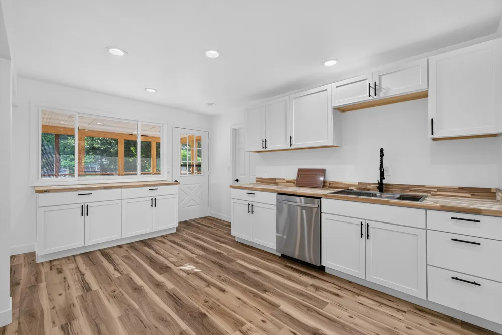 564 Birchwood Street Summit Township, MI 49203