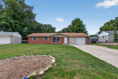 564 Birchwood Street