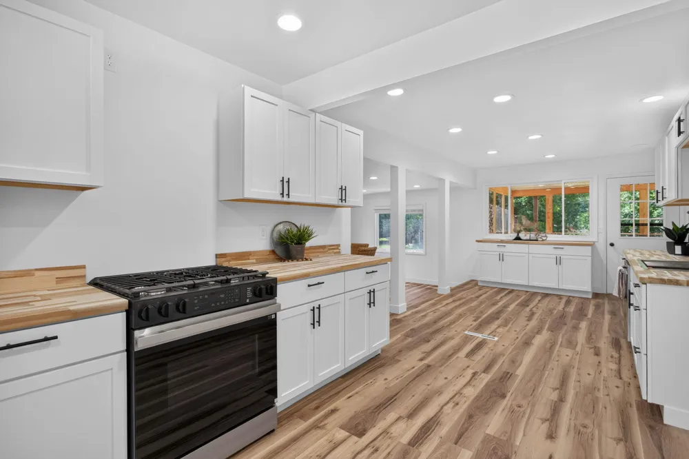 564 Birchwood Street Summit Township, MI 49203