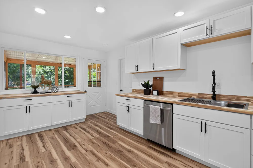 564 Birchwood Street Summit Township, MI 49203