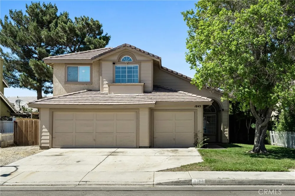 1845 West Avenue H 8 Lancaster, CA 93534