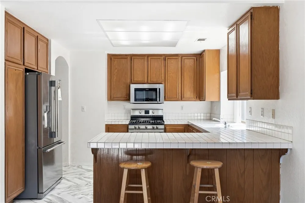 1845 West Avenue H 8 Lancaster, CA 93534