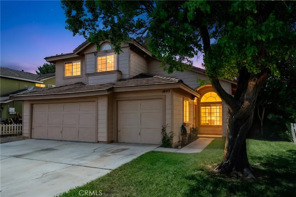 1845 West Avenue H 8 Lancaster, CA 93534