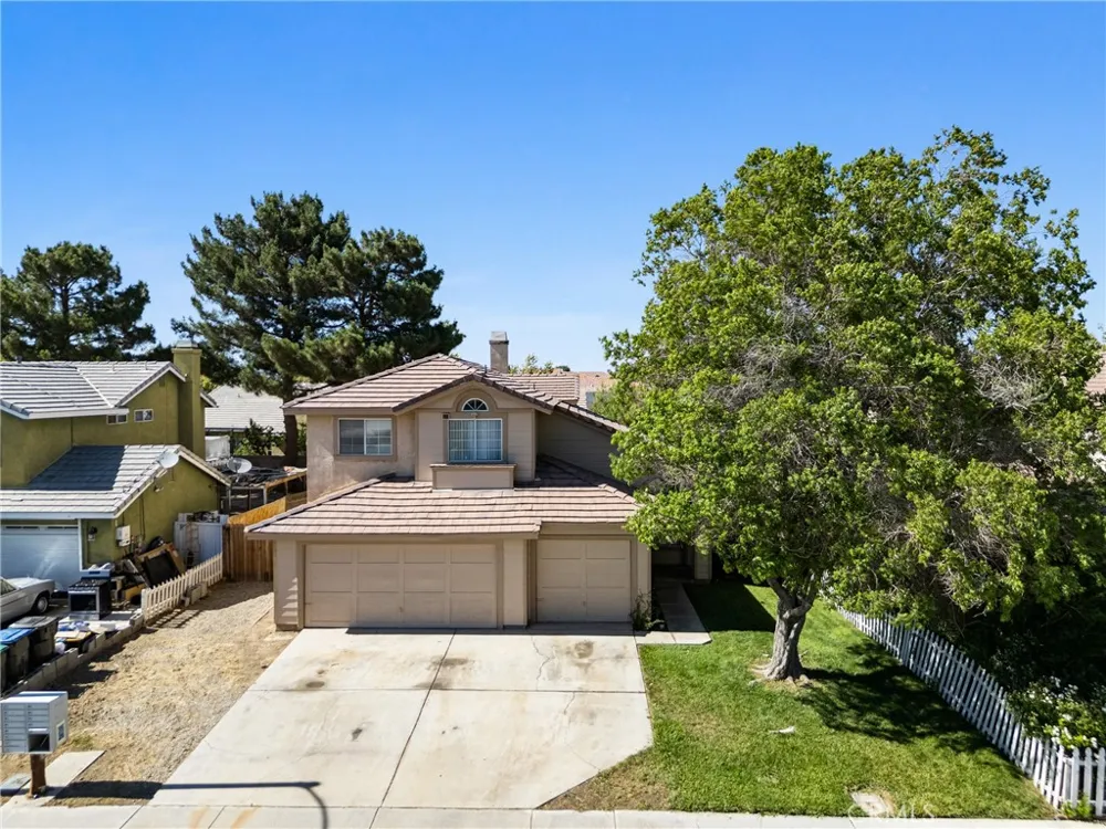 1845 West Avenue H 8 Lancaster, CA 93534