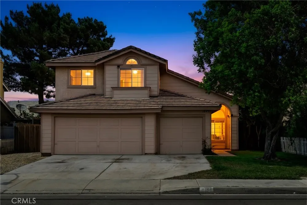 1845 West Avenue H 8 Lancaster, CA 93534