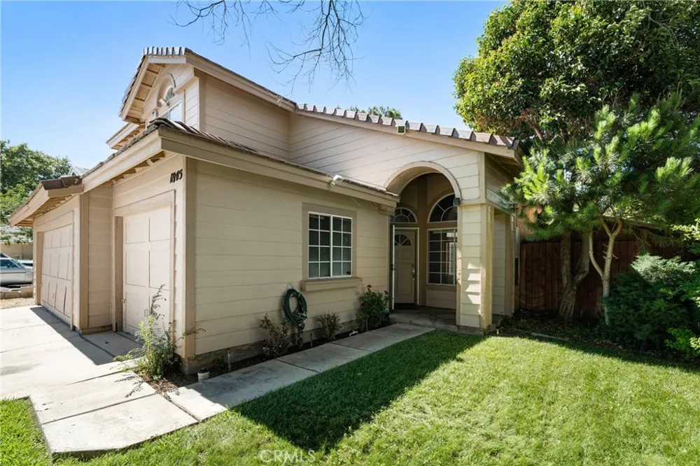 1845 West Avenue H 8 Lancaster, CA 93534