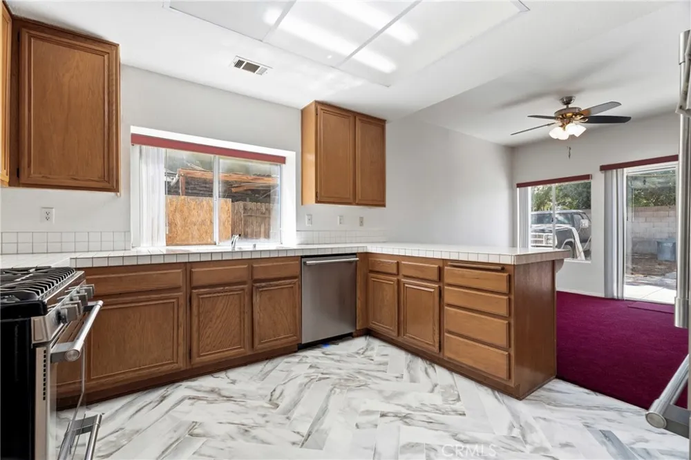 1845 West Avenue H 8 Lancaster, CA 93534