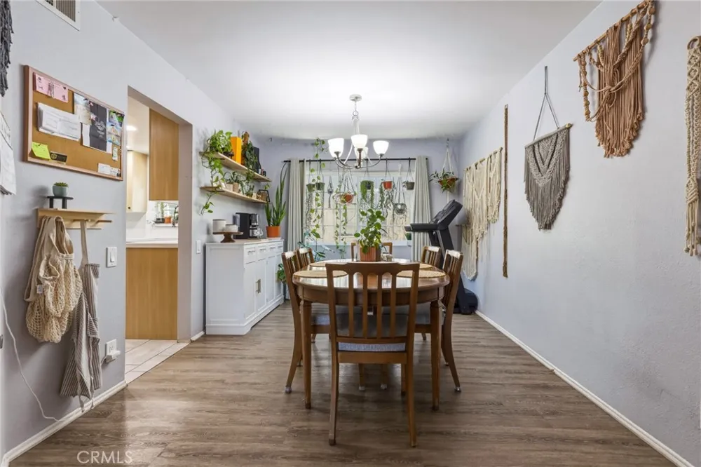8927 Cedros #14 Panorama City, CA 91402