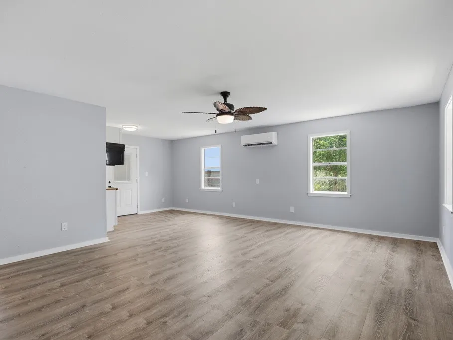 207 11th Street Fulton, TX 78358