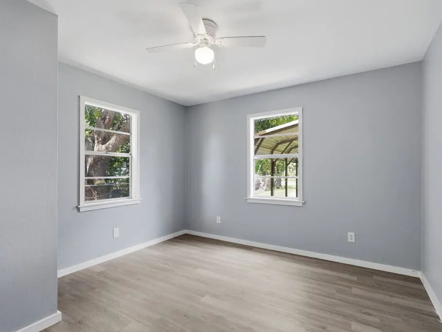 207 11th Street Fulton, TX 78358