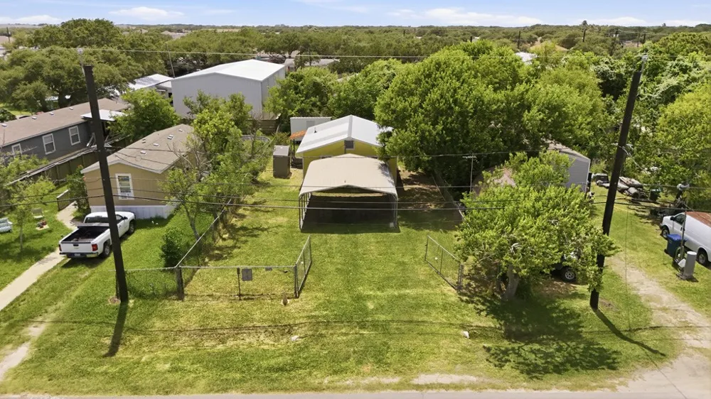 207 11th Street Fulton, TX 78358