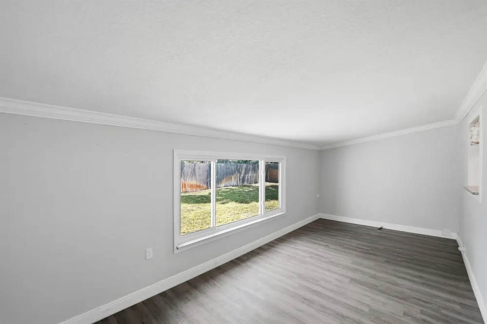 1956 SW 1st Place SW Vero Beach, FL 32962