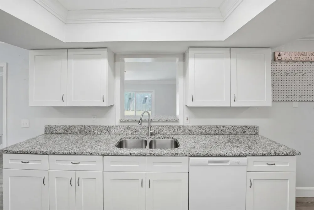 1956 SW 1st Place SW Vero Beach, FL 32962