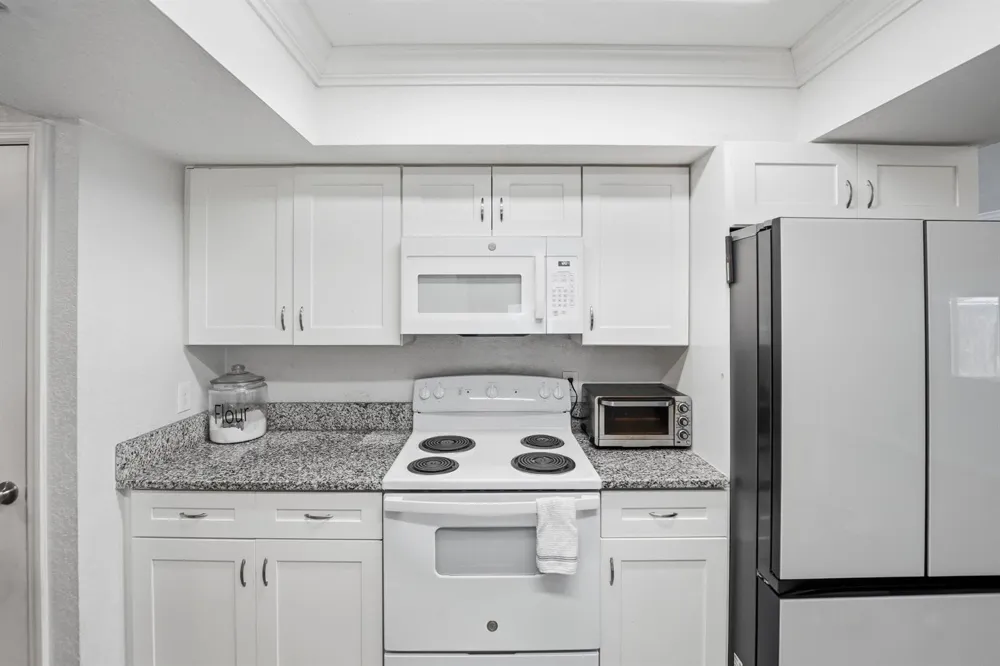 1956 SW 1st Place SW Vero Beach, FL 32962