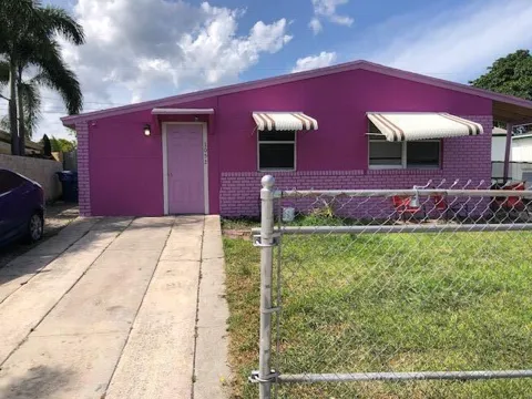 1052 W 26th  Street