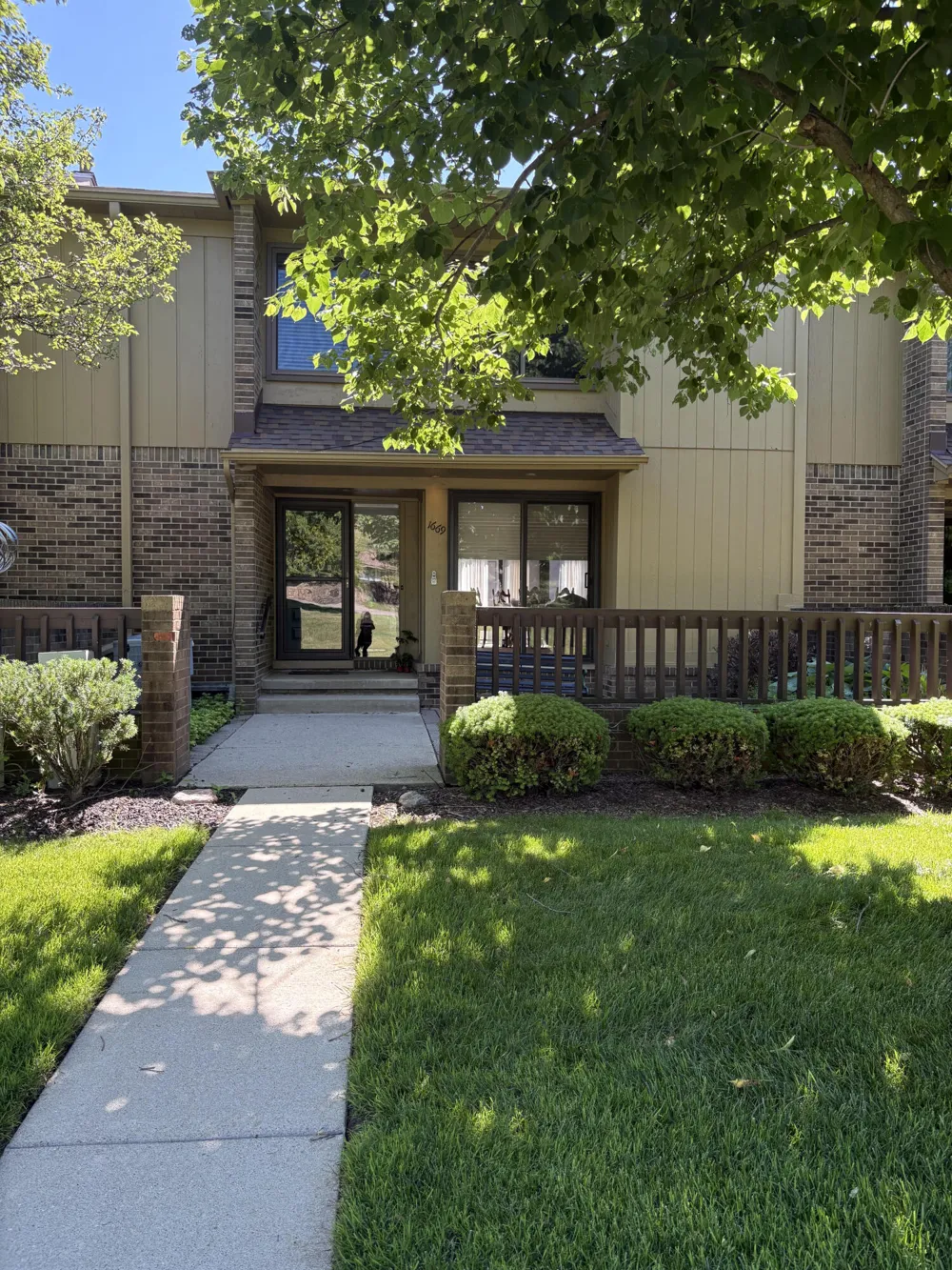 1669 S Hill Boulevard Bloomfield Hills, MI 48304