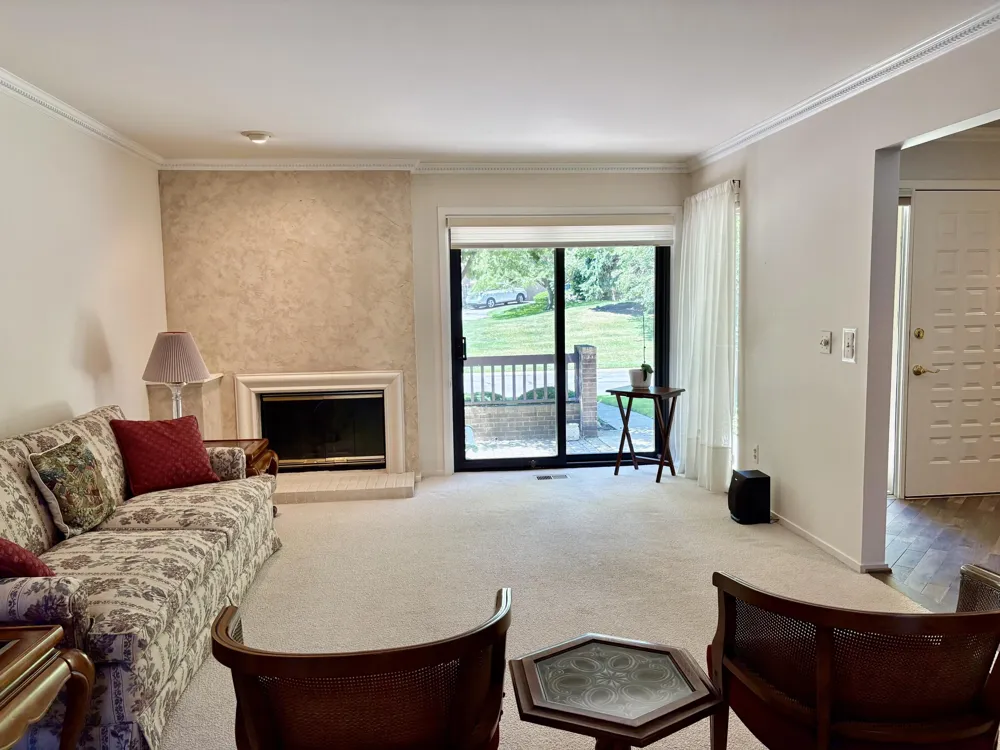 1669 S Hill Boulevard Bloomfield Hills, MI 48304