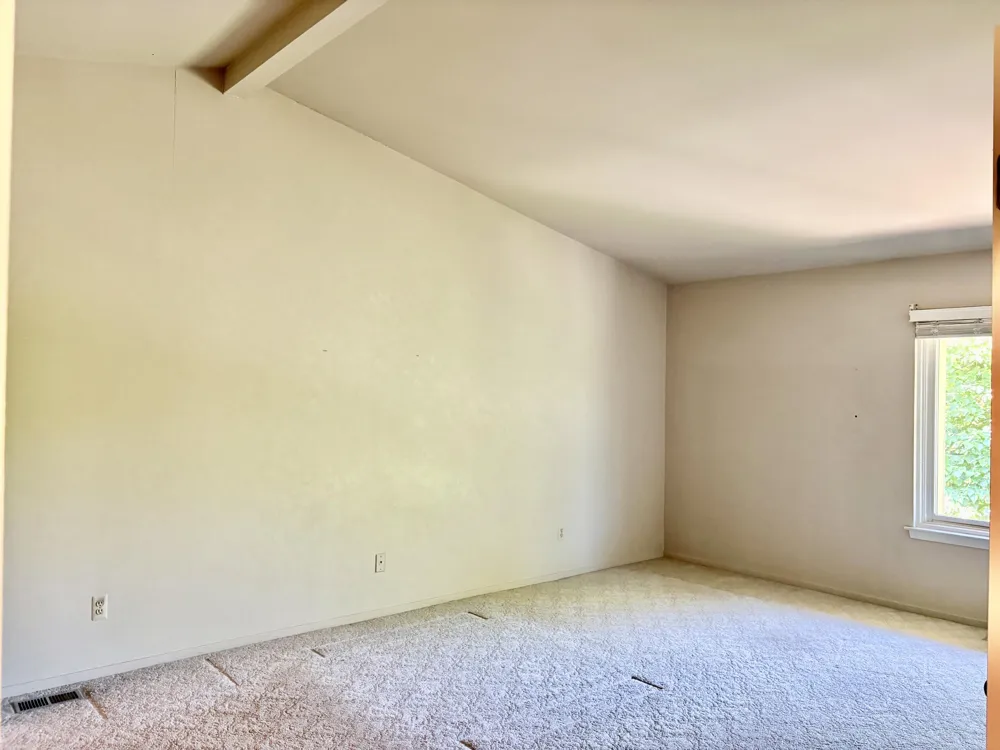 1669 S Hill Boulevard Bloomfield Hills, MI 48304