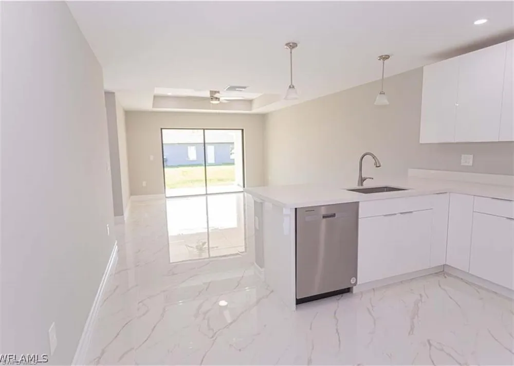 2642 Gretchen Avenue S Lehigh Acres, FL 33973