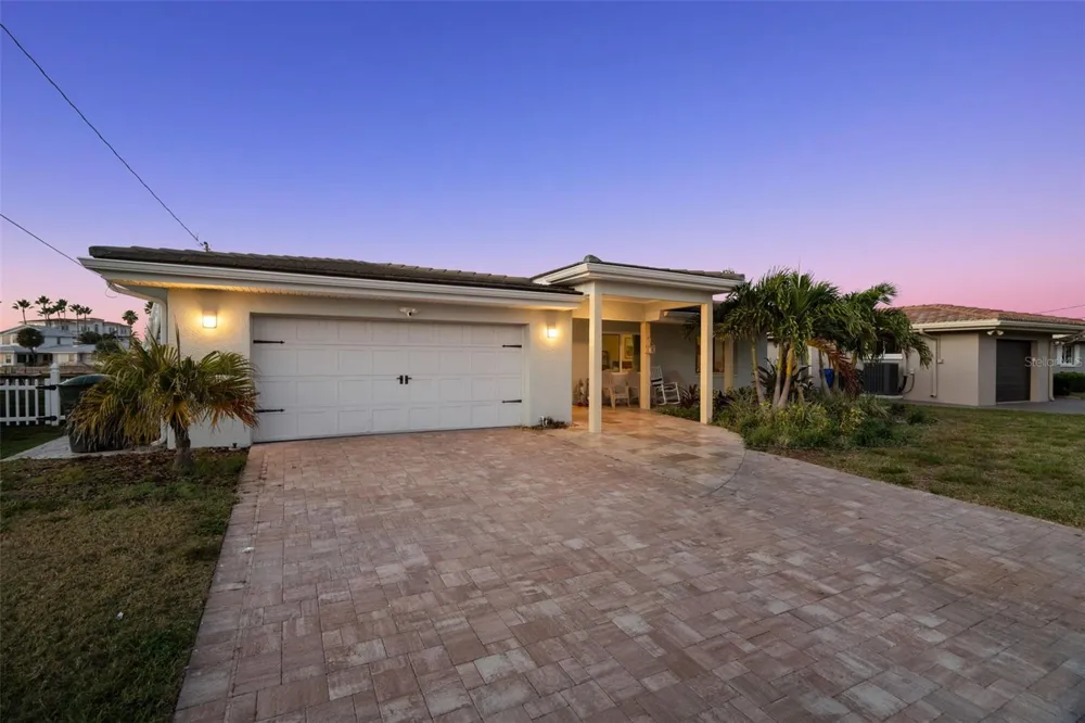 2288 EDYTHE DRIVE Dunedin, FL 34698