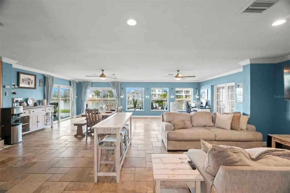 2288 EDYTHE DRIVE Dunedin, FL 34698