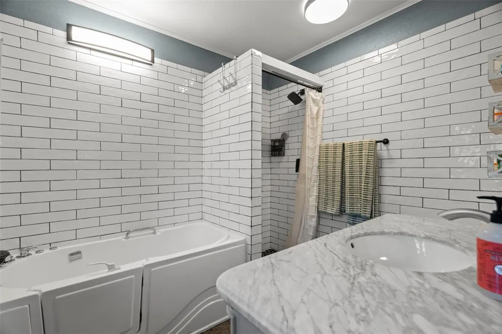 2288 EDYTHE DRIVE Dunedin, FL 34698