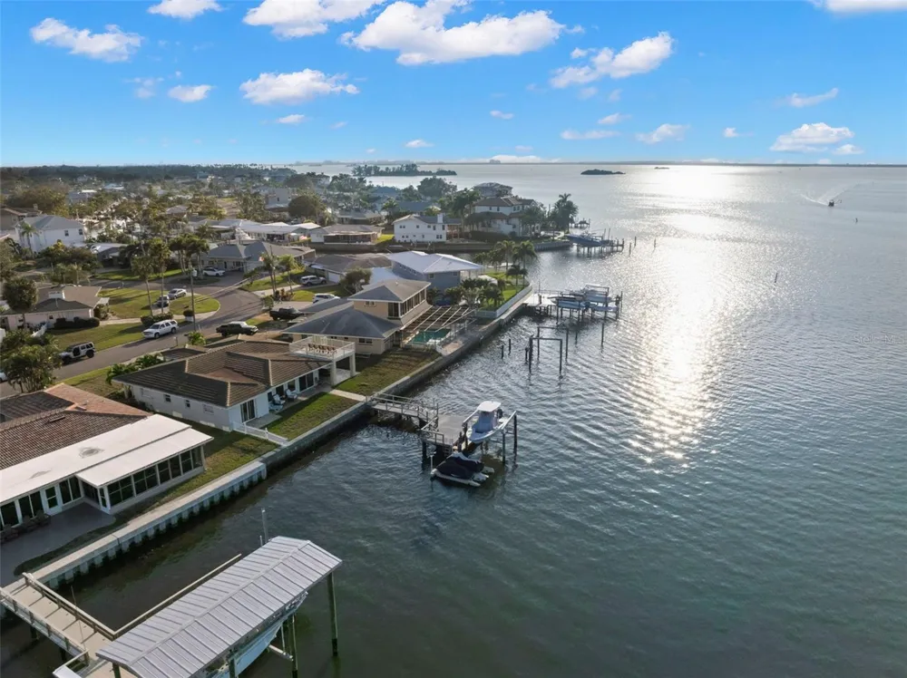 2288 EDYTHE DRIVE Dunedin, FL 34698