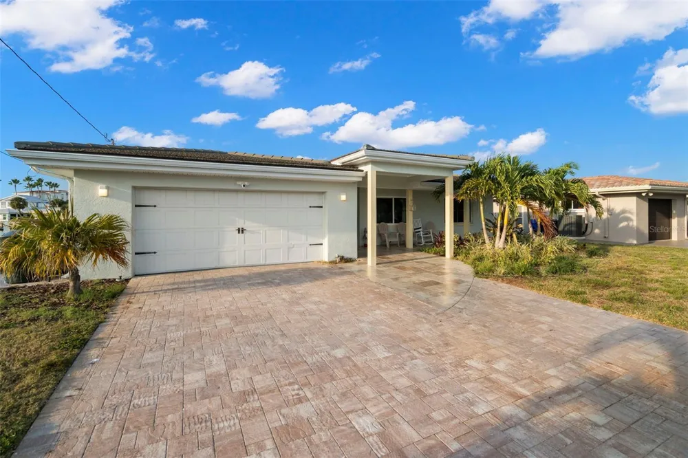 2288 EDYTHE DRIVE Dunedin, FL 34698