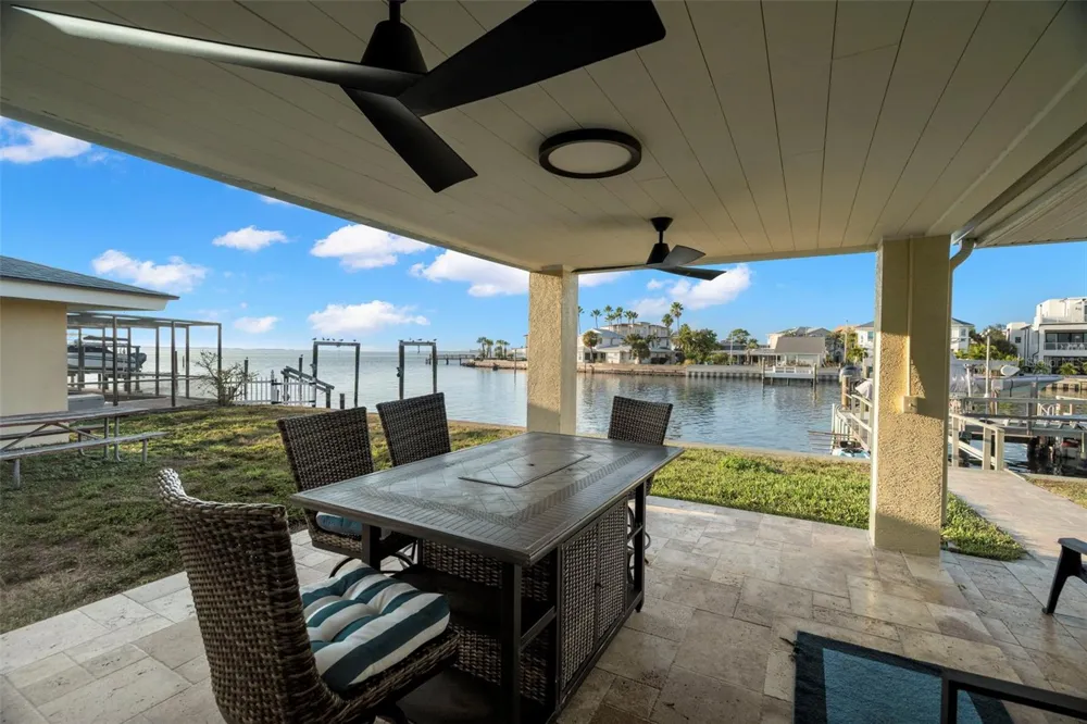 2288 EDYTHE DRIVE Dunedin, FL 34698