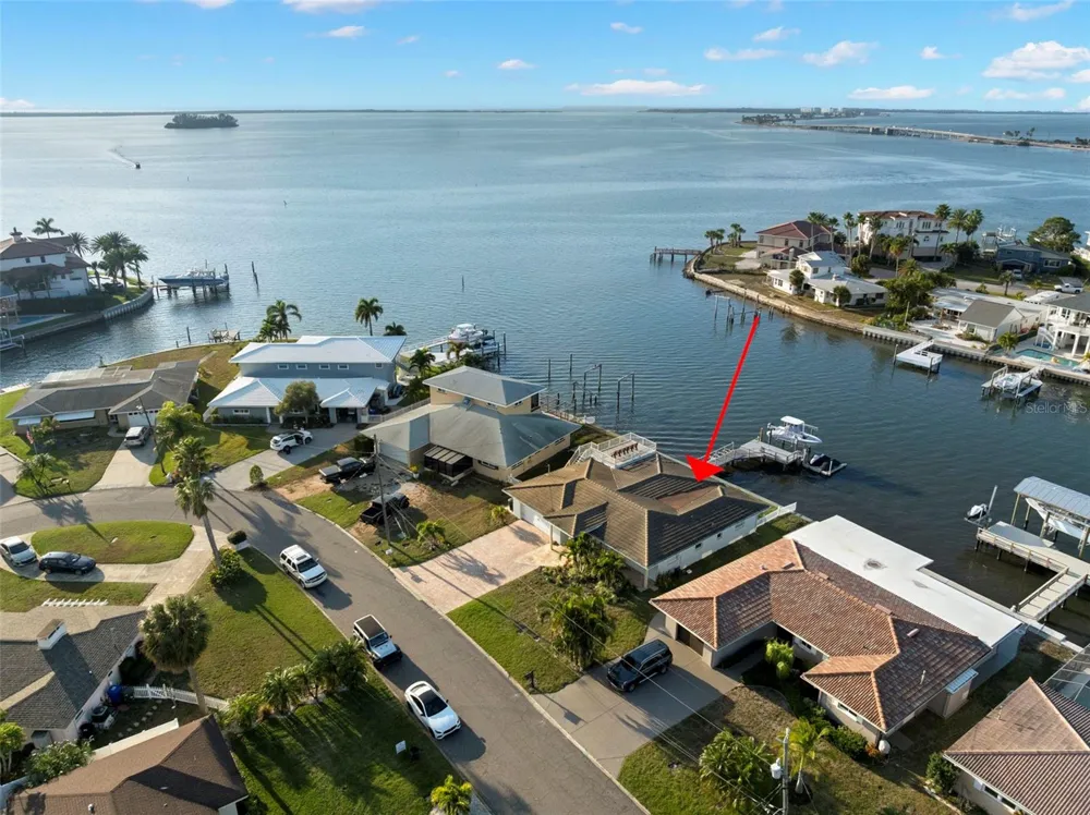 2288 EDYTHE DRIVE Dunedin, FL 34698