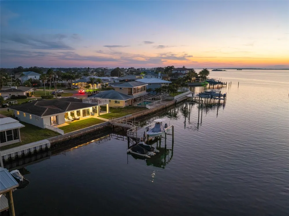 2288 EDYTHE DRIVE Dunedin, FL 34698