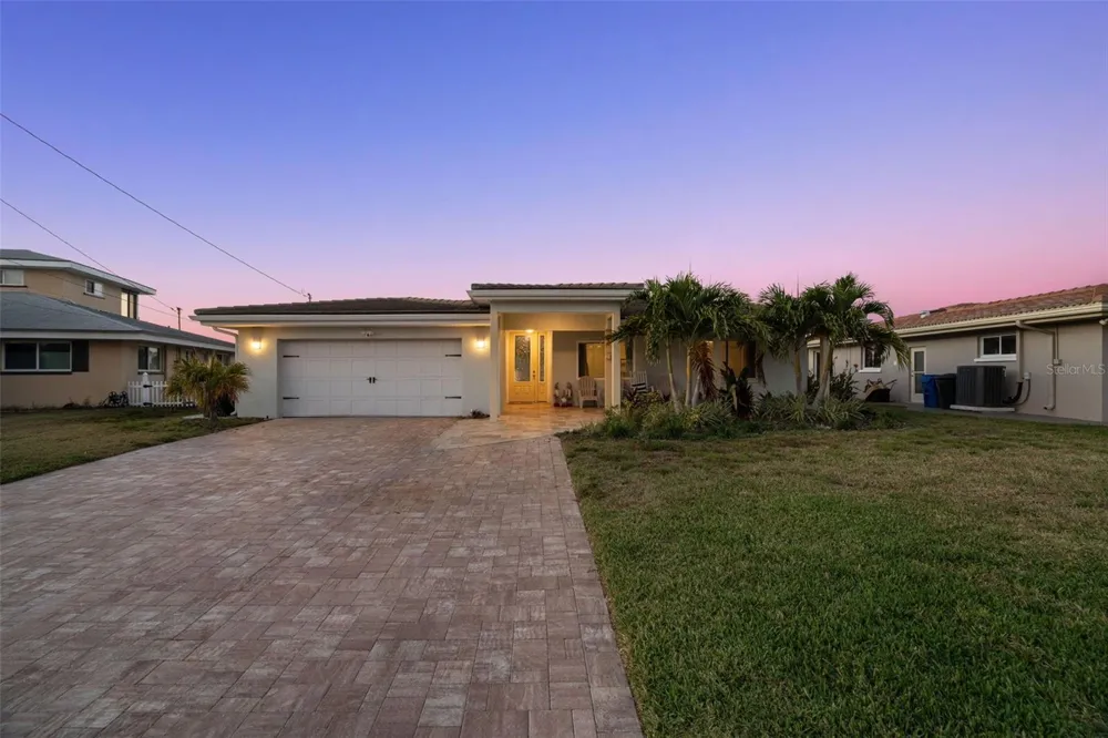 2288 EDYTHE DRIVE Dunedin, FL 34698