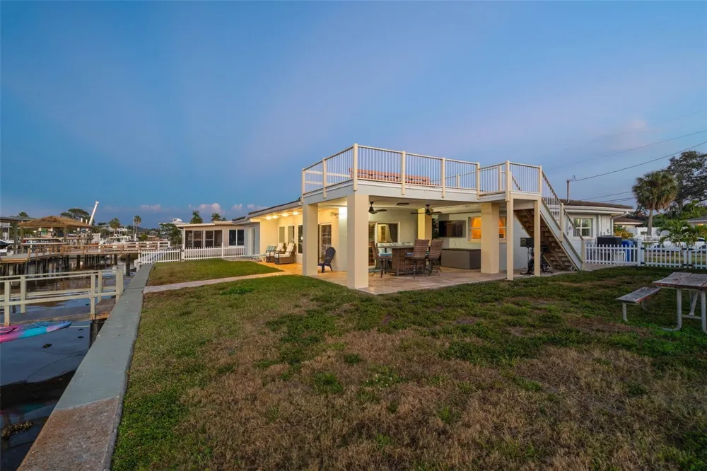 2288 EDYTHE DRIVE Dunedin, FL 34698