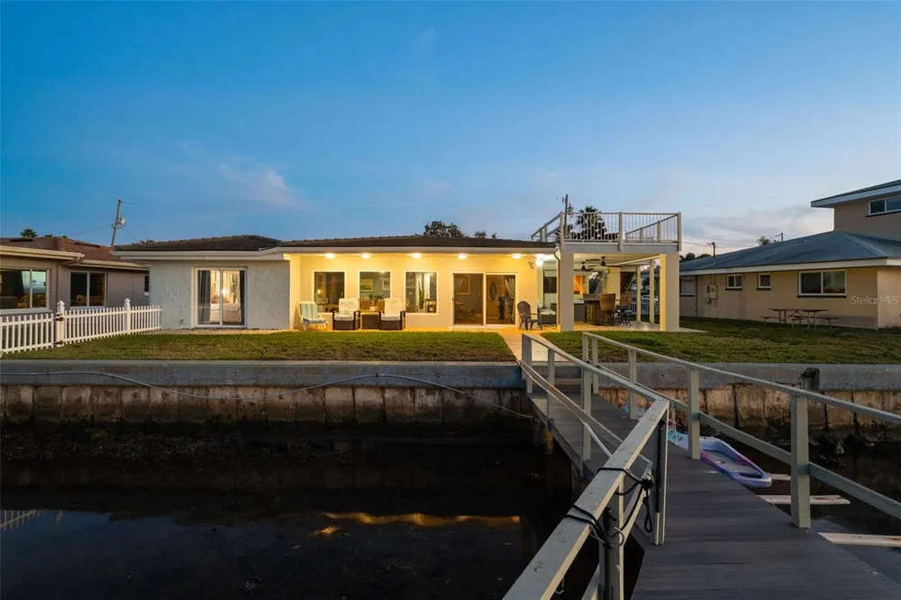 2288 EDYTHE DRIVE Dunedin, FL 34698