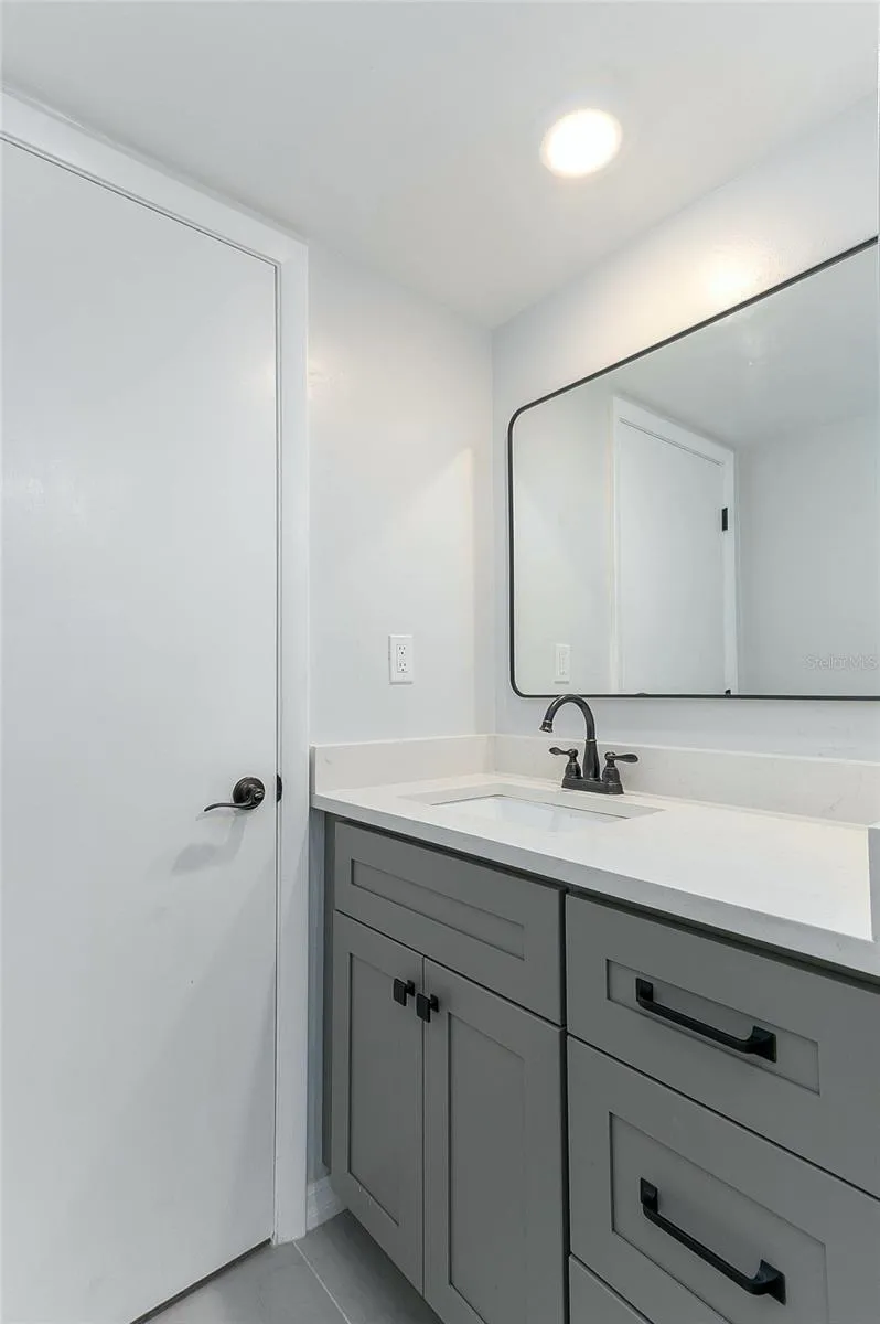 5341 BAMBOO COURT #418 Orlando, FL 32811