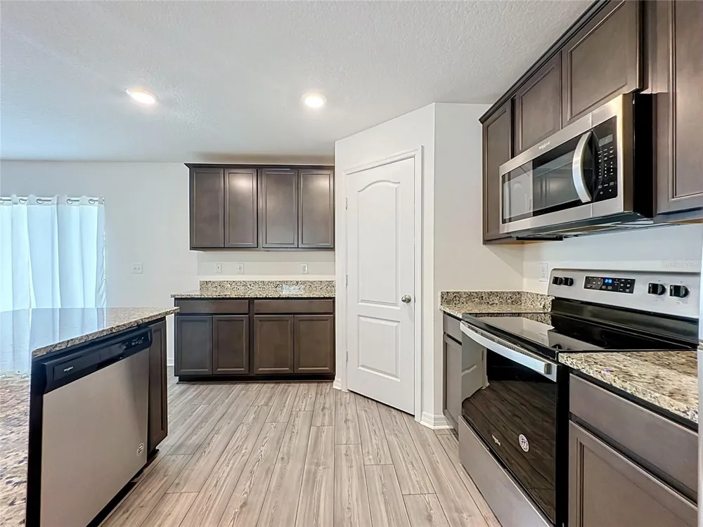 1407 HILLSBOROUGH WAY Poinciana, FL 34759