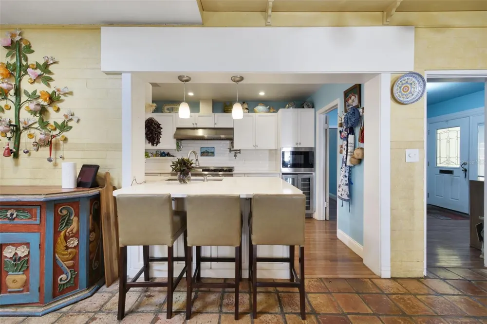 1121 SHOREWOOD DRIVE Orlando, FL 32806