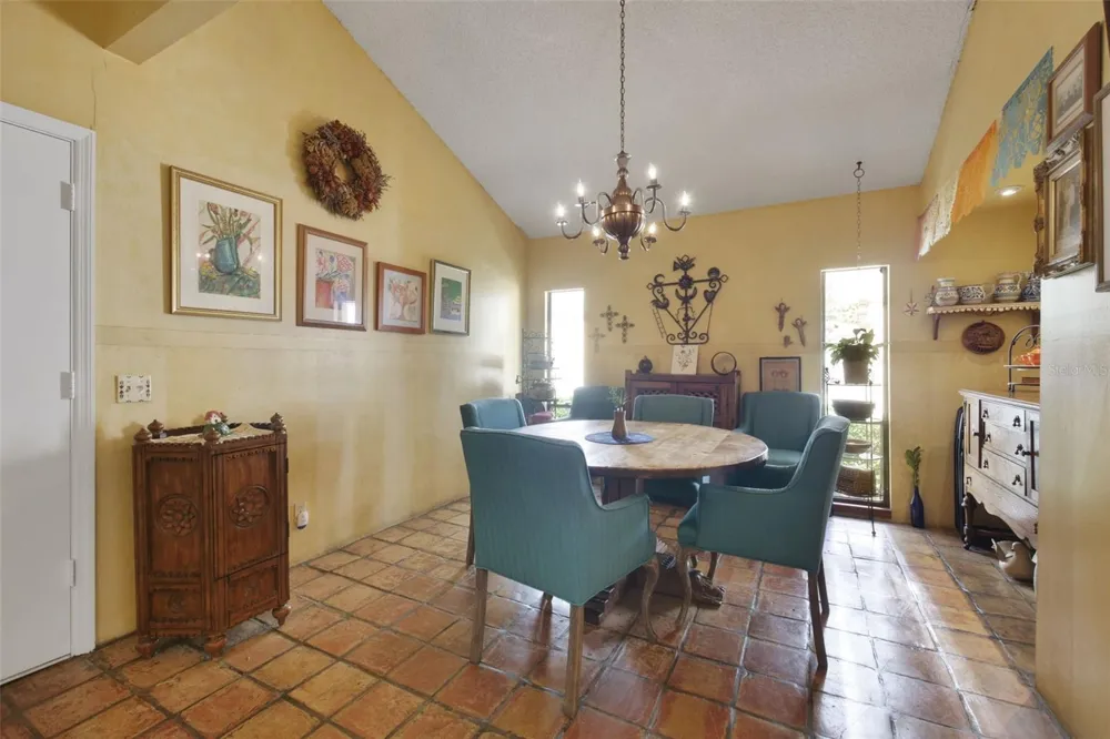 1121 SHOREWOOD DRIVE Orlando, FL 32806