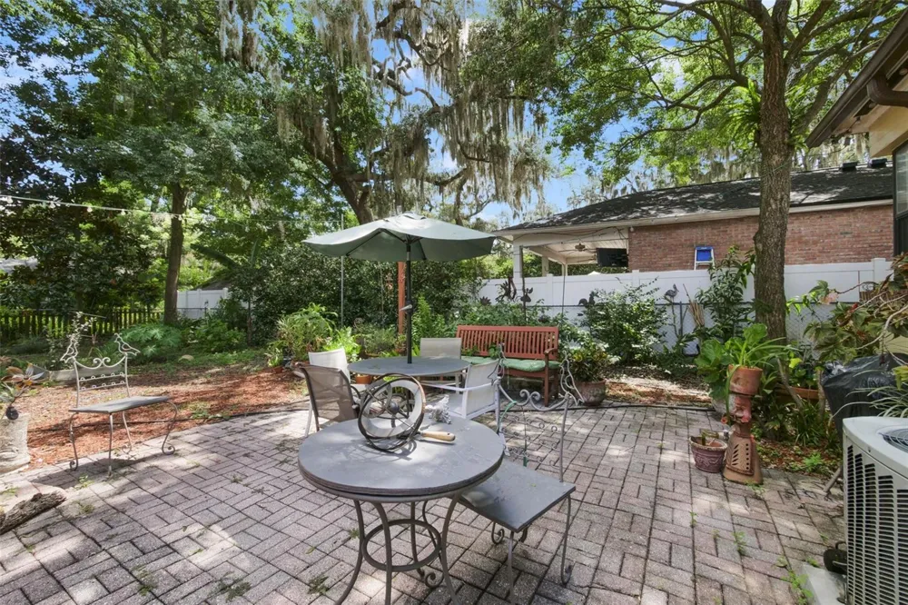 1121 SHOREWOOD DRIVE Orlando, FL 32806