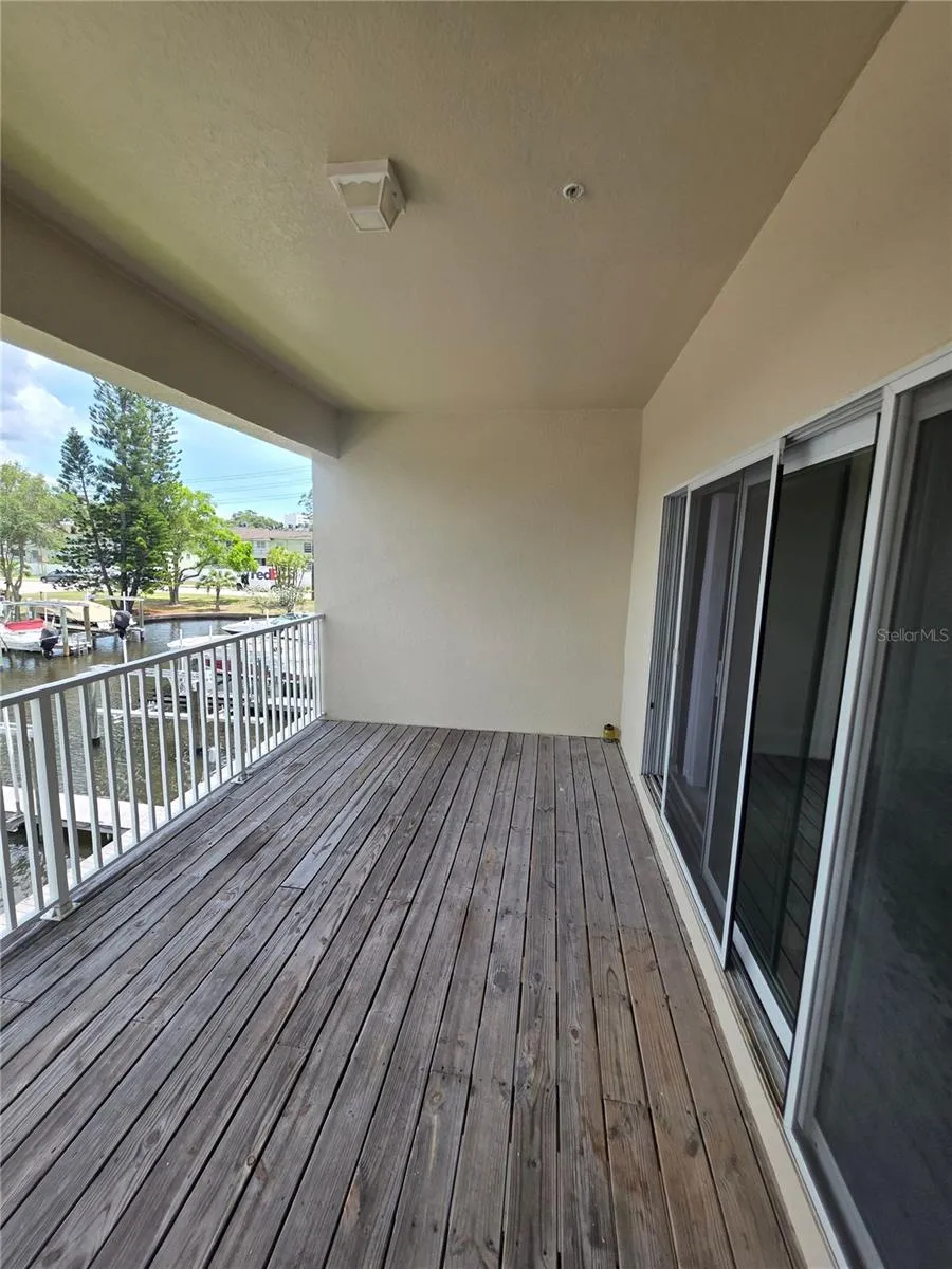 810 CALLISTA CAY LOOP Tarpon Springs, FL 34689
