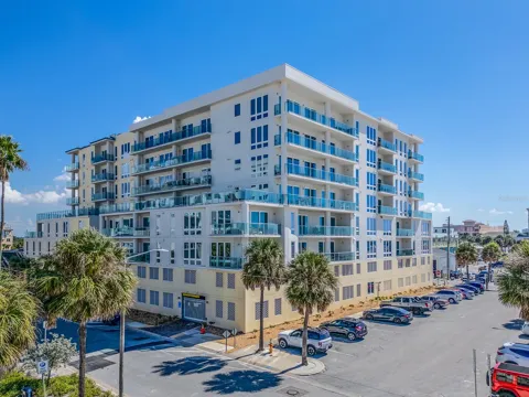 15 AVALON STREET #701