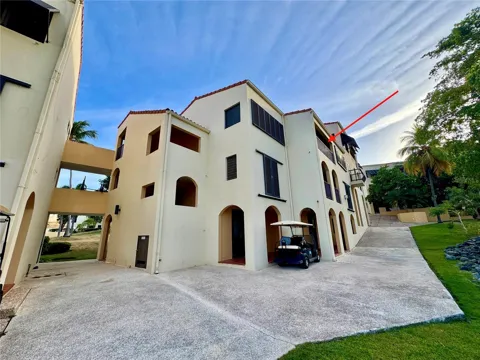 100 CANDELERO DRIVE #2067