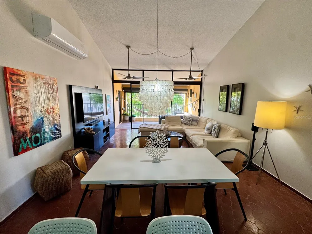 100 CANDELERO DRIVE #2067 Humacao, PR 00791