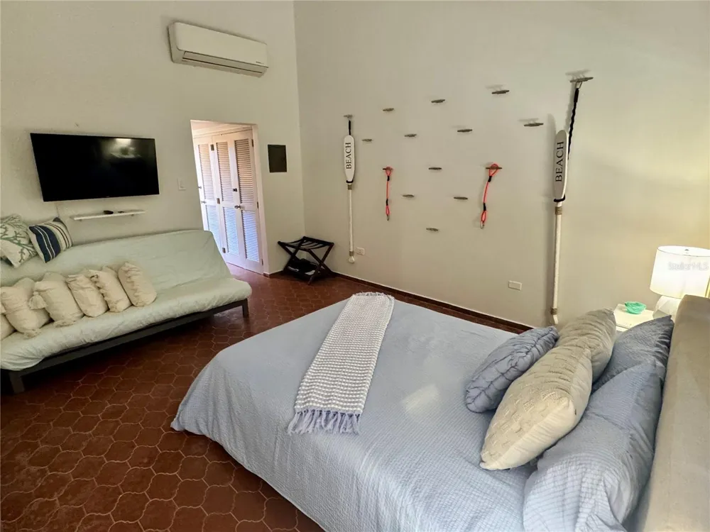 100 CANDELERO DRIVE #2067 Humacao, PR 00791
