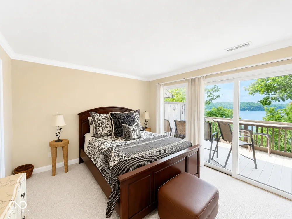 2046 E Waters Edge Drive #23 Bloomington, IN 47401