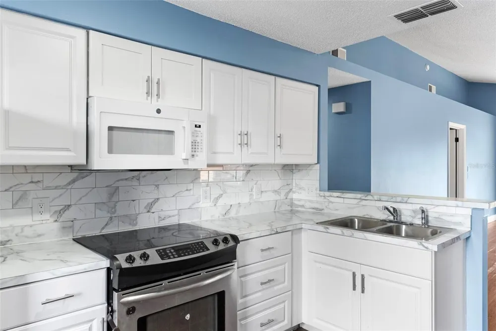 5459 SEEDLING LANE Orlando, FL 32811