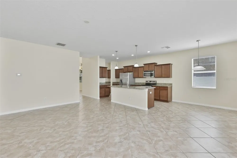 10811 KIRKWALL PORT DRIVE Wimauma, FL 33598