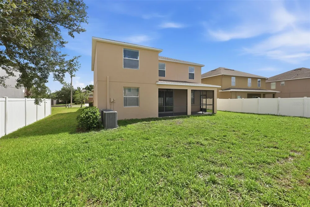 10811 KIRKWALL PORT DRIVE Wimauma, FL 33598