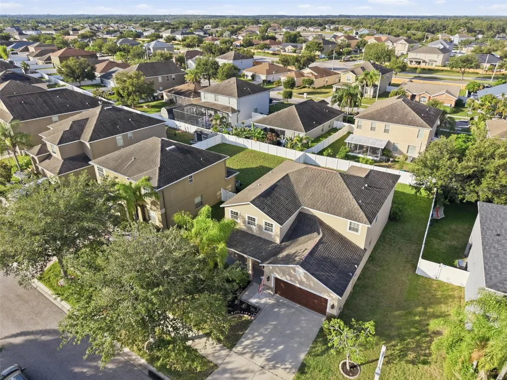 10811 KIRKWALL PORT DRIVE Wimauma, FL 33598